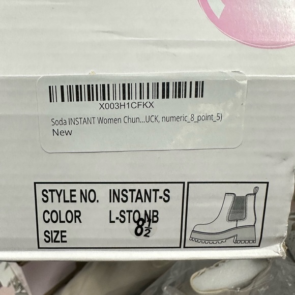 Soda Women’s Chunky Ankle Boot size 8 1/2 - Picture 6 of 6